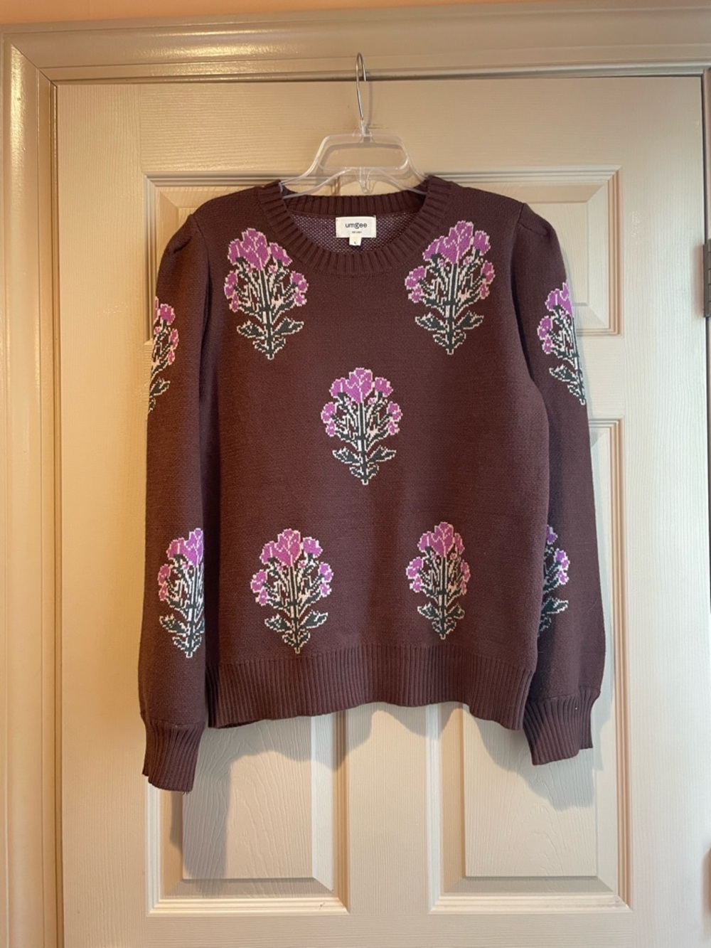 Umgee Chocolate Brown Crewneck Sweater w/Pink Floral Jacquard Design, Size Large